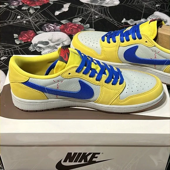 DS NIKE AIR JORDAN 1 LOW x TRAVIS SCOTT CANARY YELLOW SZ WOMENS 10 MENS 8.5 RARE